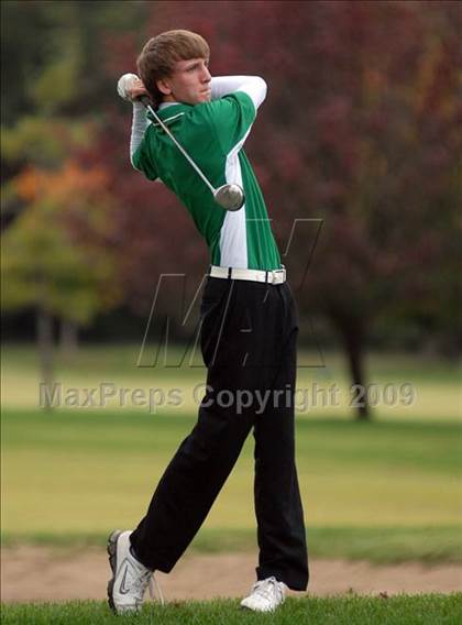 Thumbnail 1 in Benton (IHSA Class 1A Sectional)  photogallery.