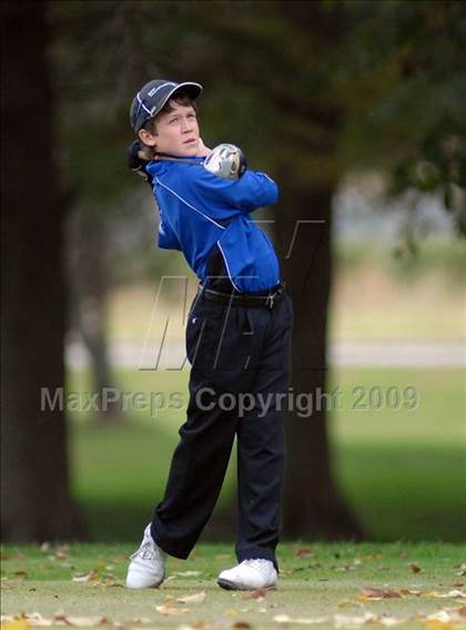 Thumbnail 2 in Benton (IHSA Class 1A Sectional)  photogallery.