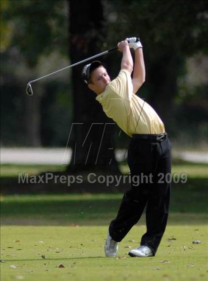 Thumbnail 3 in Benton (IHSA Class 1A Sectional)  photogallery.