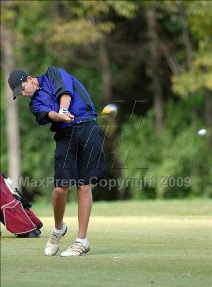 Thumbnail 1 in Benton (IHSA Class 1A Sectional)  photogallery.
