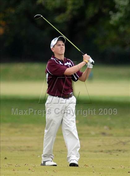 Thumbnail 3 in Benton (IHSA Class 1A Sectional)  photogallery.