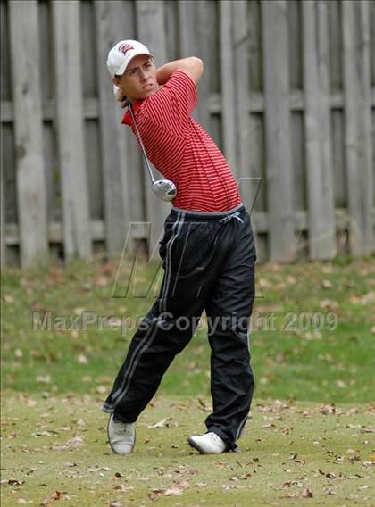 Thumbnail 1 in Benton (IHSA Class 1A Sectional)  photogallery.