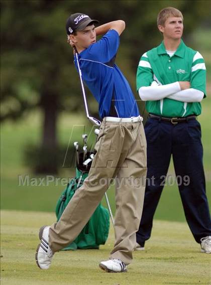 Thumbnail 1 in Benton (IHSA Class 1A Sectional)  photogallery.