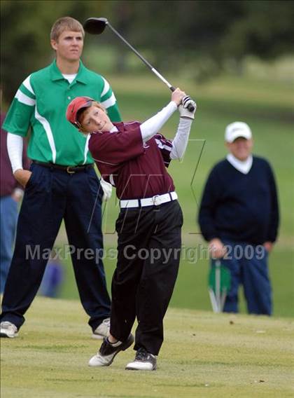 Thumbnail 1 in Benton (IHSA Class 1A Sectional)  photogallery.