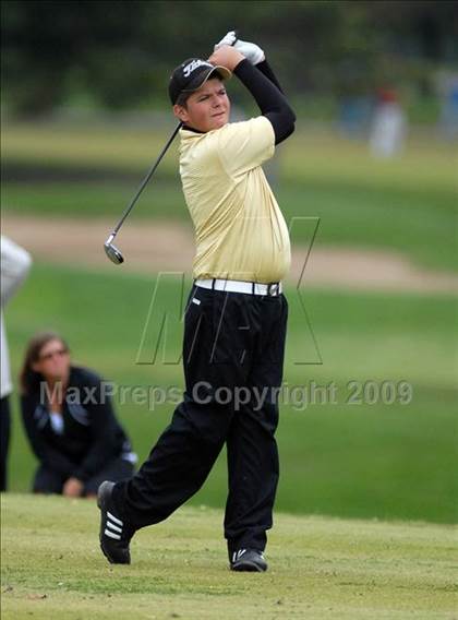 Thumbnail 2 in Benton (IHSA Class 1A Sectional)  photogallery.