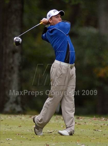 Thumbnail 1 in Benton (IHSA Class 1A Sectional)  photogallery.
