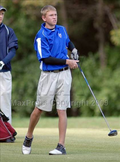 Thumbnail 3 in Benton (IHSA Class 1A Sectional)  photogallery.