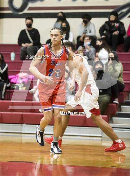 Thumbnail 3 in Beyer vs. Modesto photogallery.