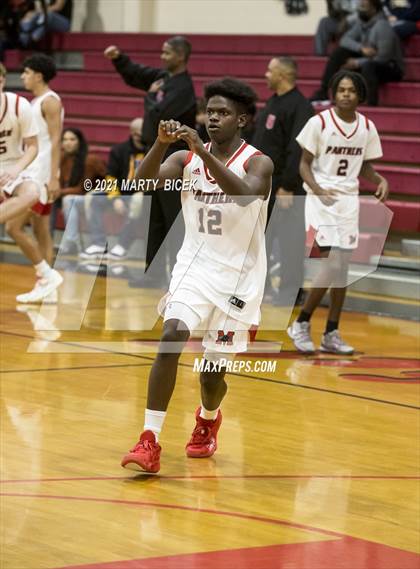 Thumbnail 3 in Beyer vs. Modesto photogallery.