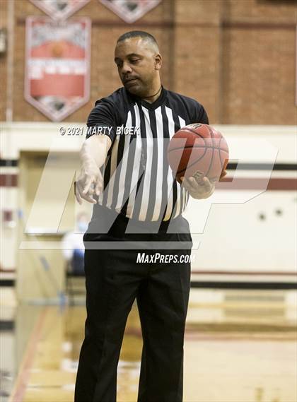 Thumbnail 3 in Beyer vs. Modesto photogallery.