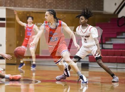 Thumbnail 1 in Beyer vs. Modesto photogallery.