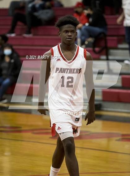 Thumbnail 2 in Beyer vs. Modesto photogallery.