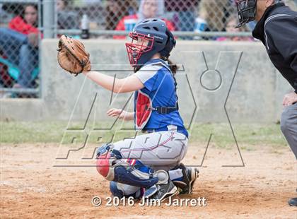 Thumbnail 3 in Harding Academy vs. Strayhorn photogallery.