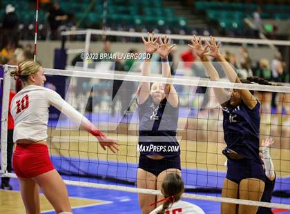 Thumbnail 2 in Eaton vs. University (CHSAA 3A Round 2) photogallery.