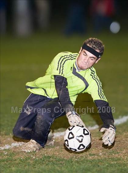 Thumbnail 1 in Avon vs Wethersfield (Class L Semifinal) photogallery.