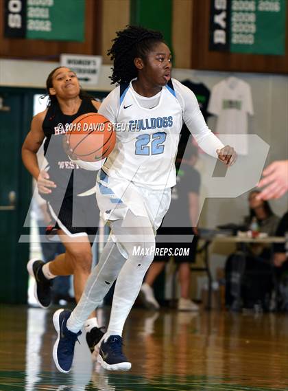 Thumbnail 3 in Harvard-Westlake vs. Centennial (St. Mary's Stockton MLK Showcase) photogallery.