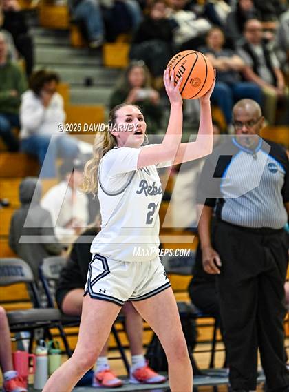 Thumbnail 1 in Chatfield @ Columbine photogallery.