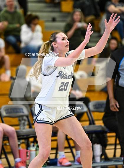 Thumbnail 2 in Chatfield @ Columbine photogallery.