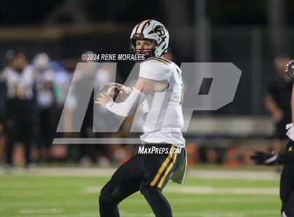 Thumbnail 3 in Newbury Park vs Calabasas photogallery.
