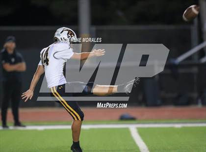 Thumbnail 2 in Newbury Park vs Calabasas photogallery.