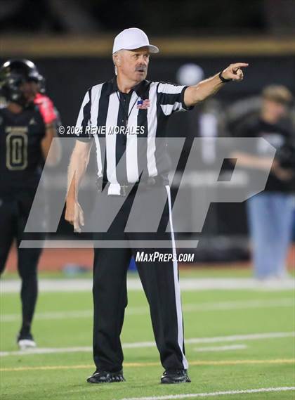 Thumbnail 3 in Newbury Park vs Calabasas photogallery.