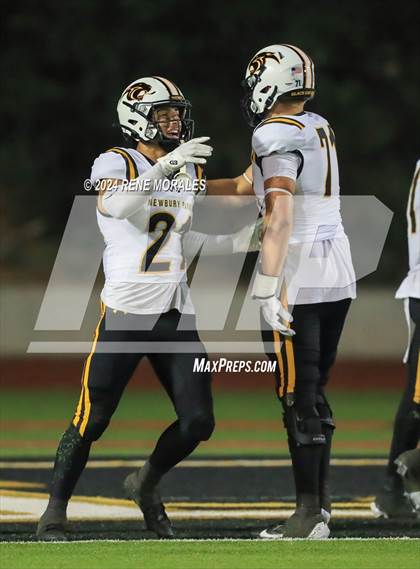 Thumbnail 1 in Newbury Park vs Calabasas photogallery.