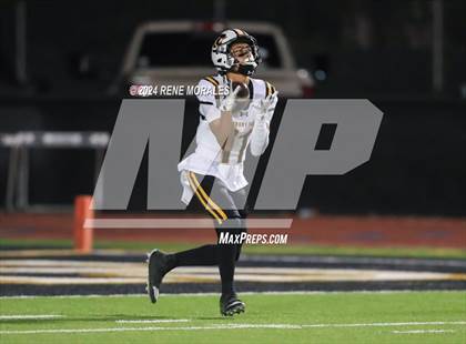 Thumbnail 2 in Newbury Park vs Calabasas photogallery.