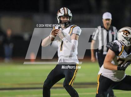 Thumbnail 2 in Newbury Park vs Calabasas photogallery.
