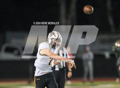 Thumbnail 2 in Newbury Park vs Calabasas photogallery.