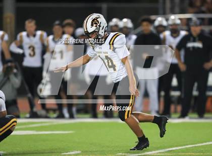 Thumbnail 3 in Newbury Park vs Calabasas photogallery.