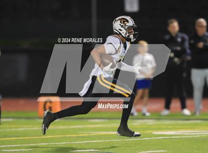 Thumbnail 3 in Newbury Park vs Calabasas photogallery.