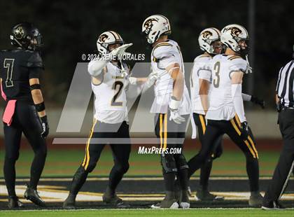 Thumbnail 3 in Newbury Park vs Calabasas photogallery.