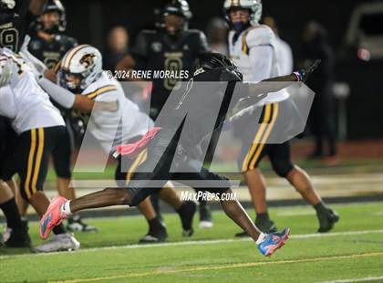 Thumbnail 3 in Newbury Park vs Calabasas photogallery.
