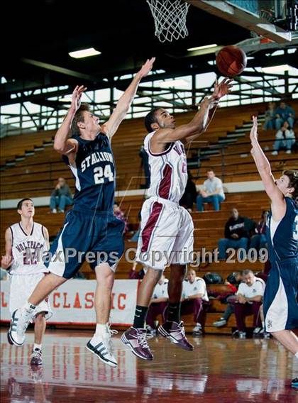 Thumbnail 3 in San Juan Hills vs. Claremont (Orange Holiday Classic) photogallery.