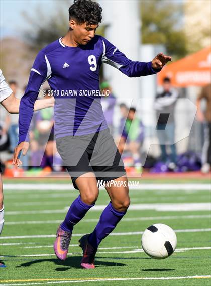 Thumbnail 3 in Cesar Chavez vs. Tempe (Coyote Classic Tournament) photogallery.