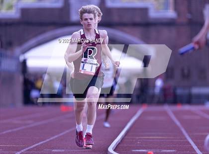 Thumbnail 3 in Penn Relays (4 X 400 Meter) photogallery.