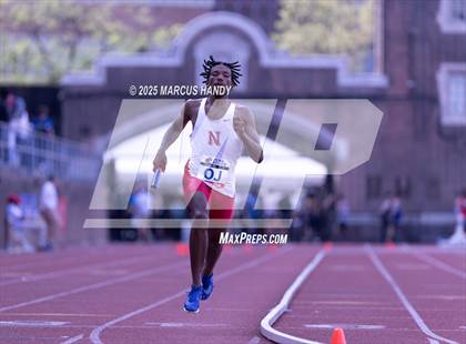 Thumbnail 2 in Penn Relays (4 X 400 Meter) photogallery.