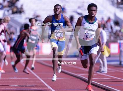 Thumbnail 3 in Penn Relays (4 X 400 Meter) photogallery.