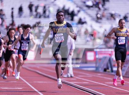 Thumbnail 3 in Penn Relays (4 X 400 Meter) photogallery.