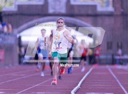 Thumbnail 1 in Penn Relays (4 X 400 Meter) photogallery.