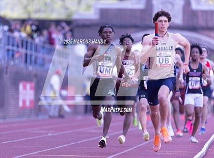 Thumbnail 3 in Penn Relays (4 X 400 Meter) photogallery.