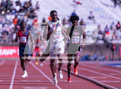 Thumbnail 3 in Penn Relays (4 X 400 Meter) photogallery.