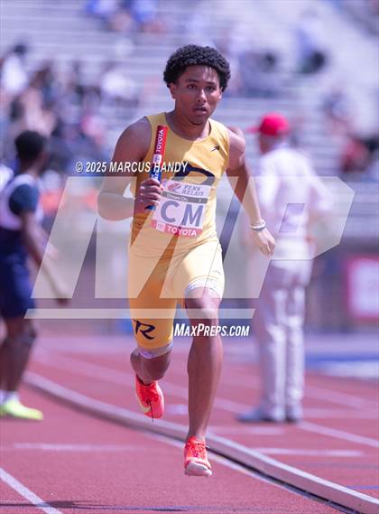 Thumbnail 3 in Penn Relays (4 X 400 Meter) photogallery.