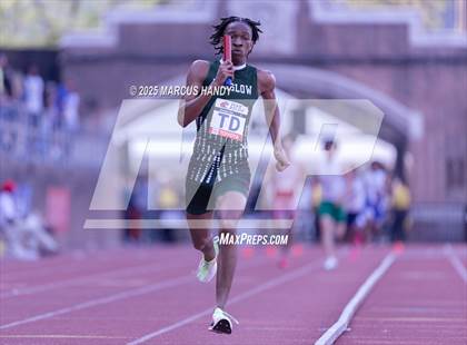 Thumbnail 1 in Penn Relays (4 X 400 Meter) photogallery.