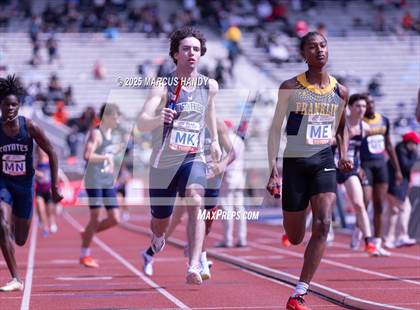 Thumbnail 2 in Penn Relays (4 X 400 Meter) photogallery.
