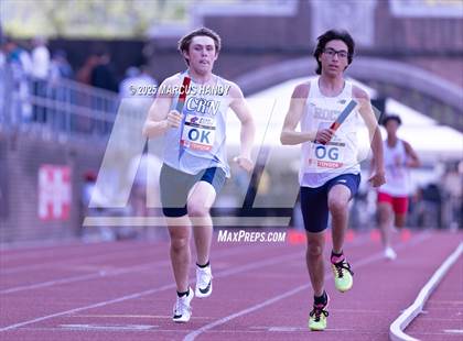 Thumbnail 3 in Penn Relays (4 X 400 Meter) photogallery.