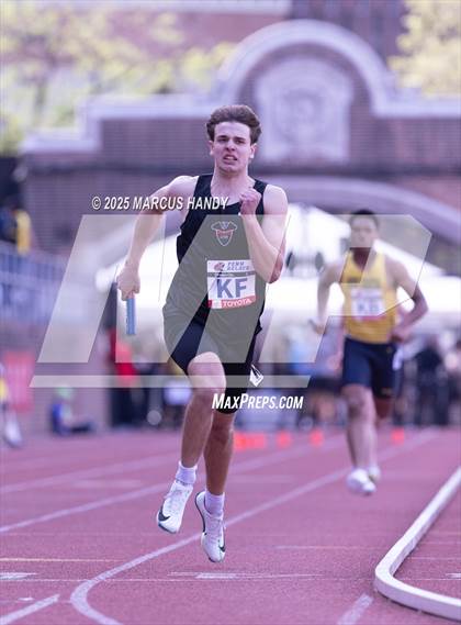 Thumbnail 3 in Penn Relays (4 X 400 Meter) photogallery.