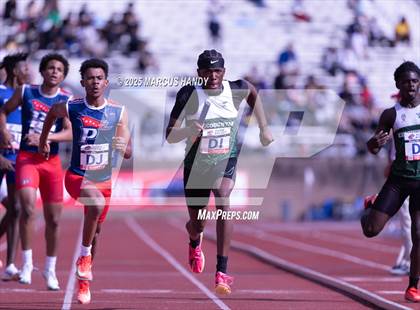 Thumbnail 3 in Penn Relays (4 X 400 Meter) photogallery.