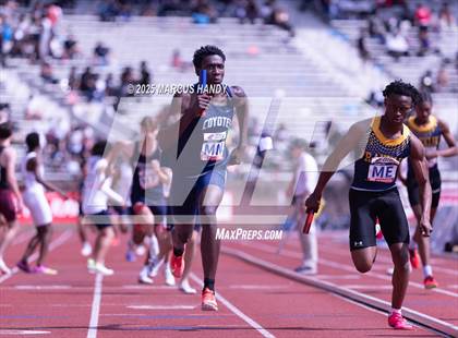 Thumbnail 1 in Penn Relays (4 X 400 Meter) photogallery.