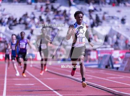 Thumbnail 2 in Penn Relays (4 X 400 Meter) photogallery.